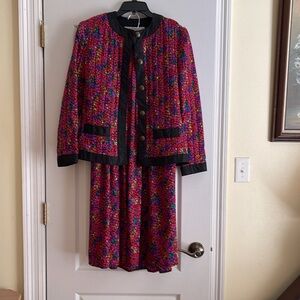 Two 2️⃣ piece skirt set size 8, skirt and quilted jacket, no pockets